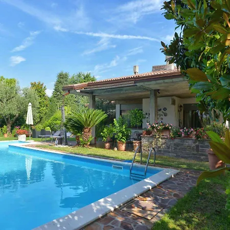 アパート Casa Maria App Maria Mit Pool In Manerba Gardasee *
