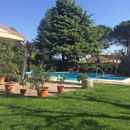 Casa Maria App Maria Mit Pool In Manerba Gardasee Montinelle
